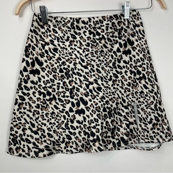 Princess Polly yates satin leopard mini skirt 4 - Picture 2 of 10